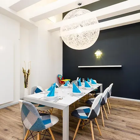 Empirent Mucha Apartments * Prague